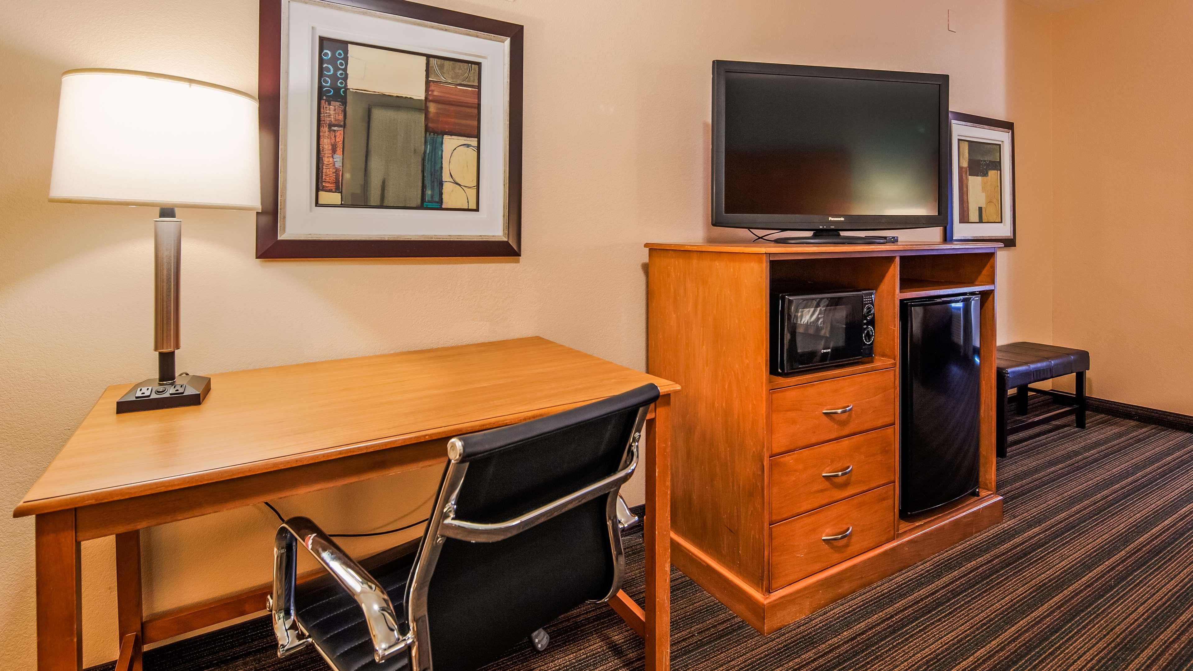 Best Western Plus Seminole Hotel & Suites Buitenkant foto