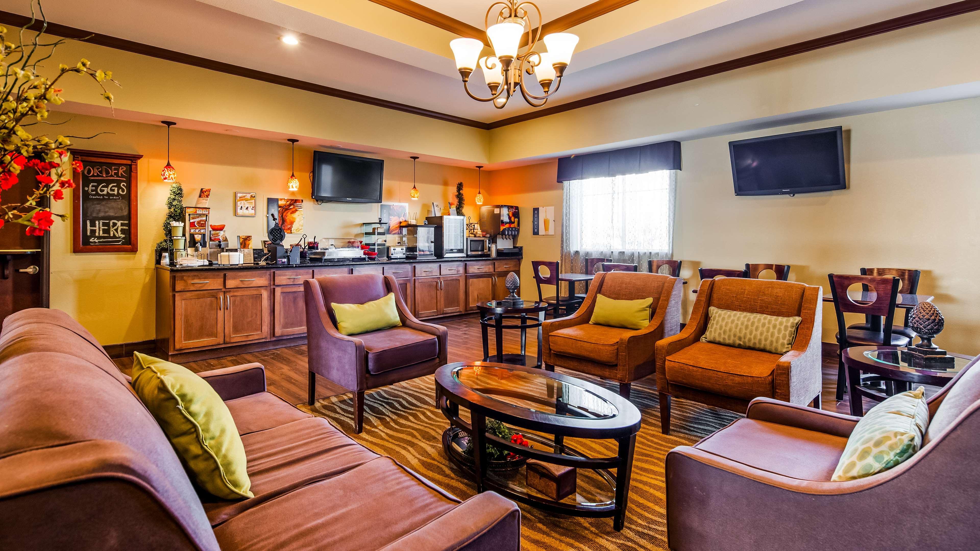 Best Western Plus Seminole Hotel & Suites Buitenkant foto