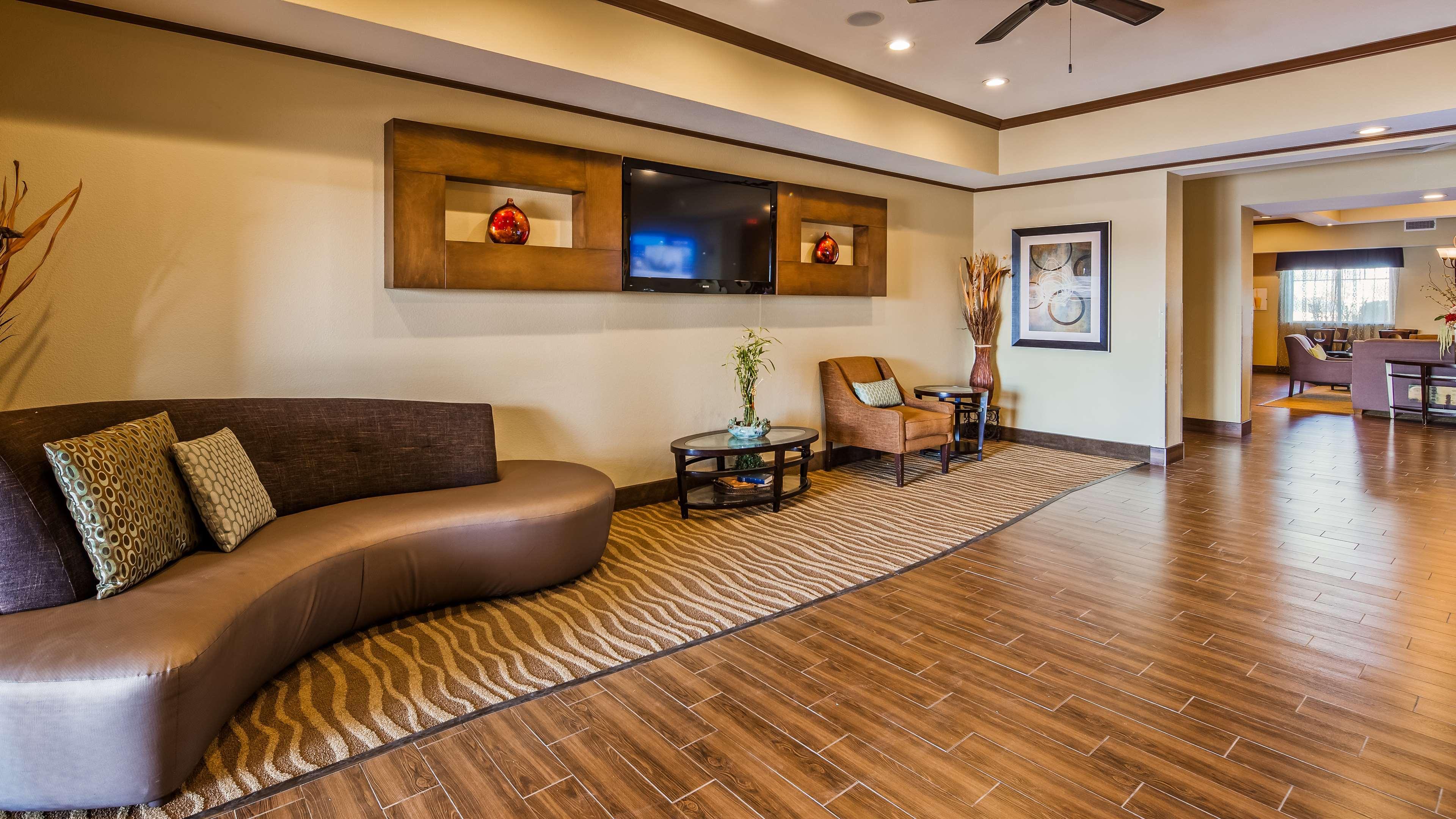Best Western Plus Seminole Hotel & Suites Buitenkant foto
